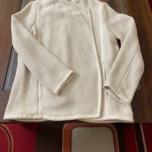 VINCE sweater, jacket, Cardigan women’s Size L Cream color